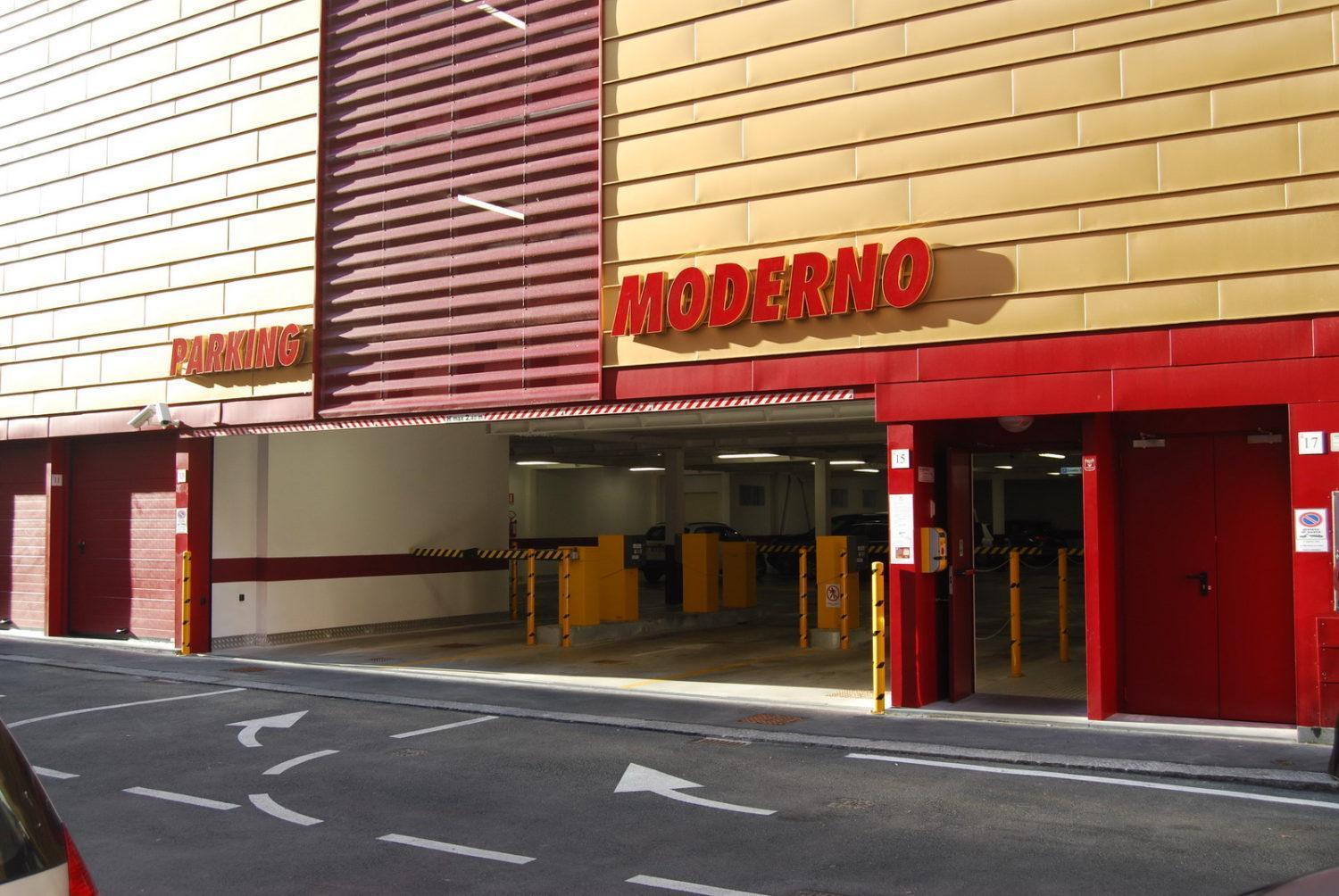 Appartamento Vicino Al Porto, Con Parcheggio Livorno Exterior photo